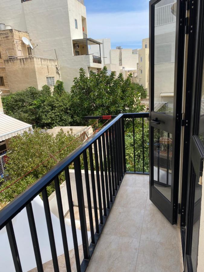 Gzira Centre Apartment Luaran gambar